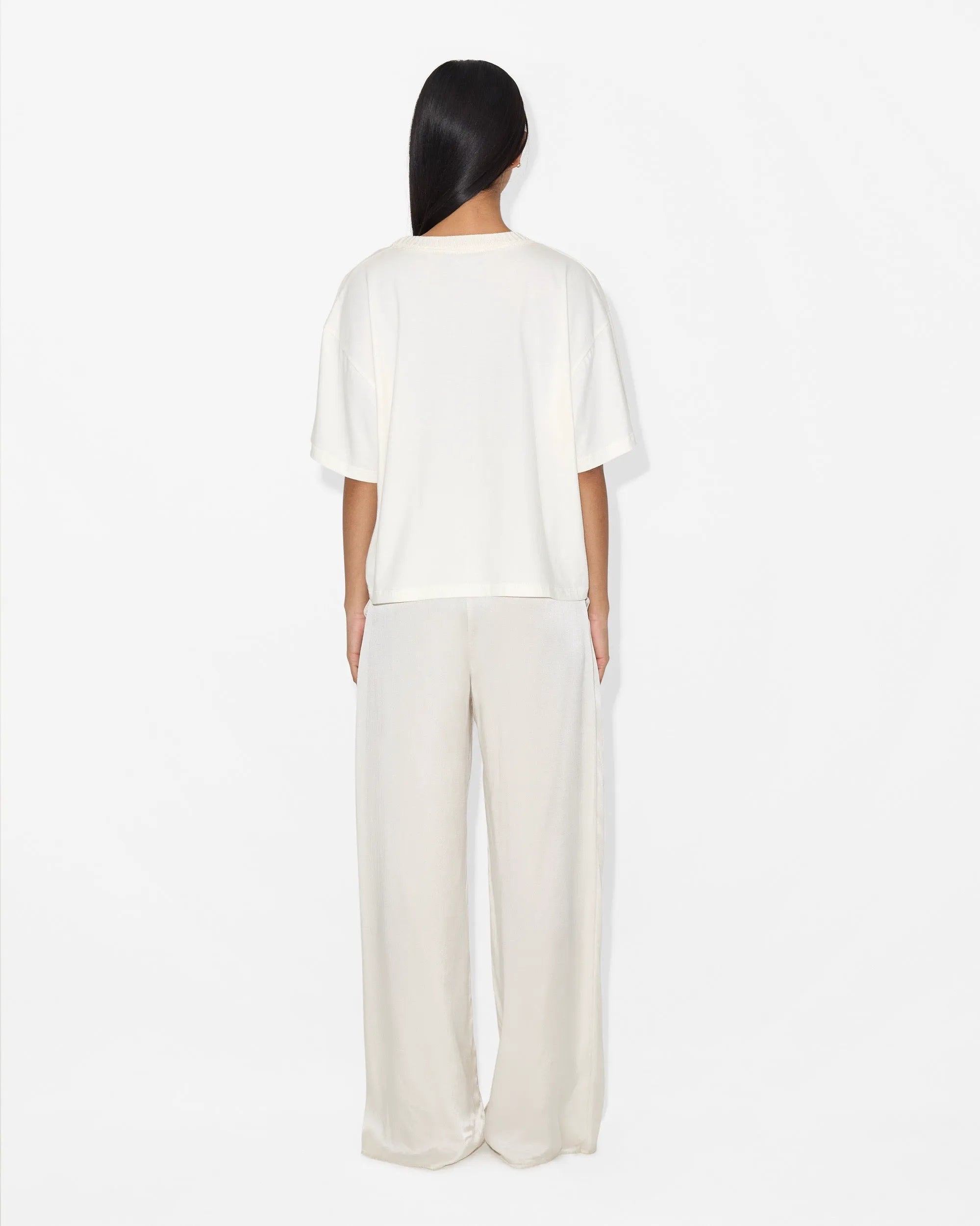 OFF WHITE