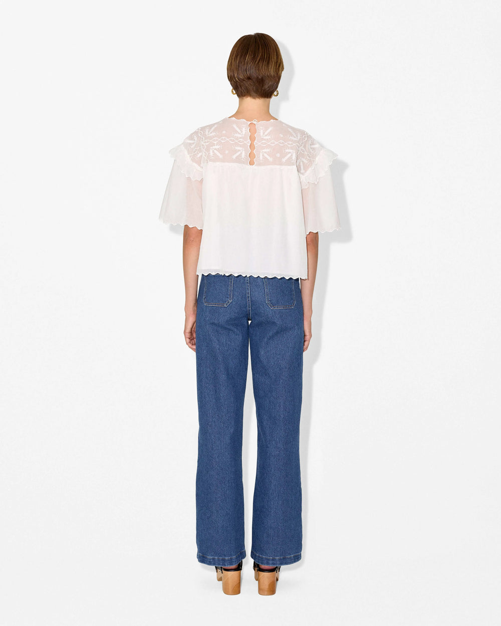 OFF WHITE