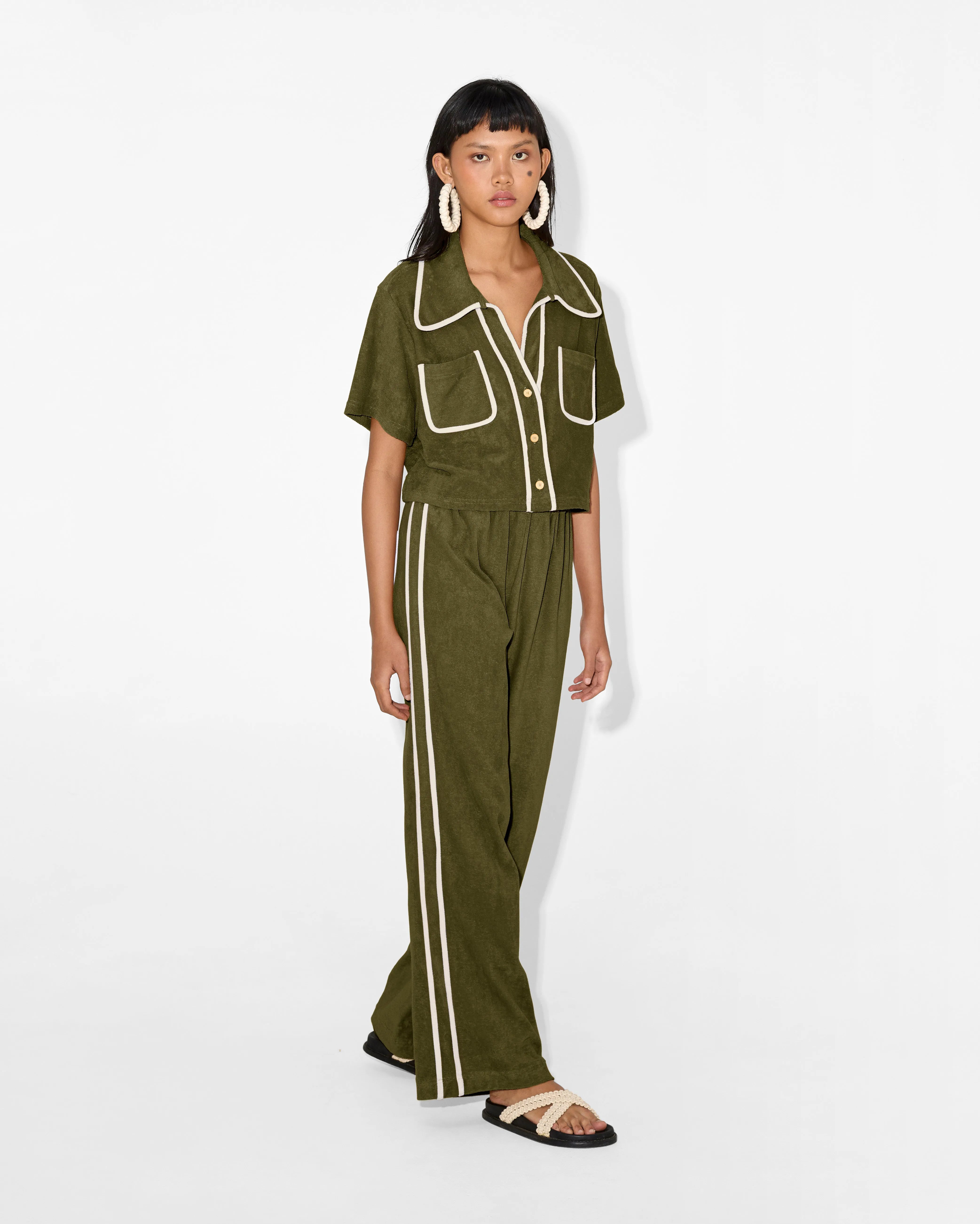 KHAKI