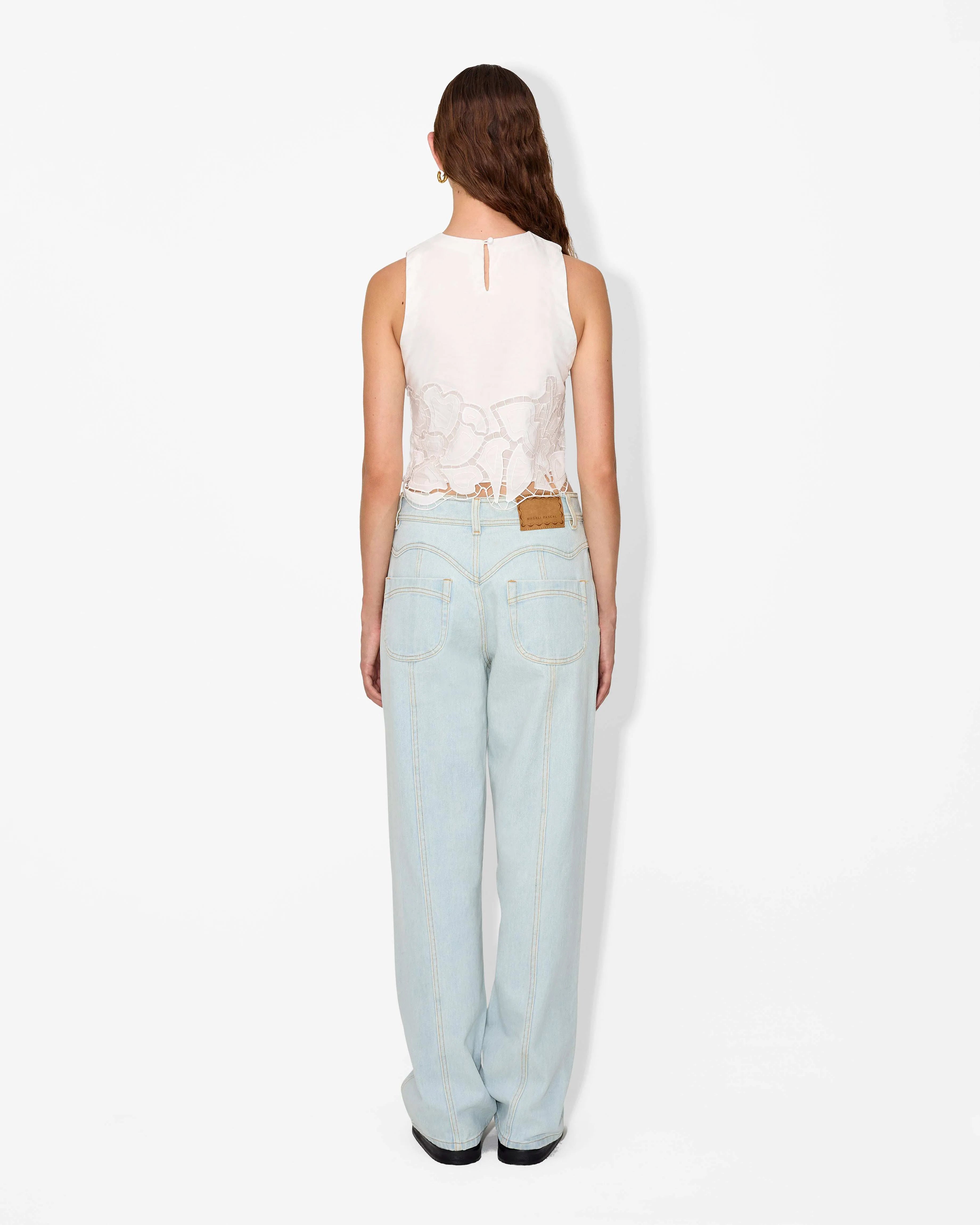 OFF WHITE