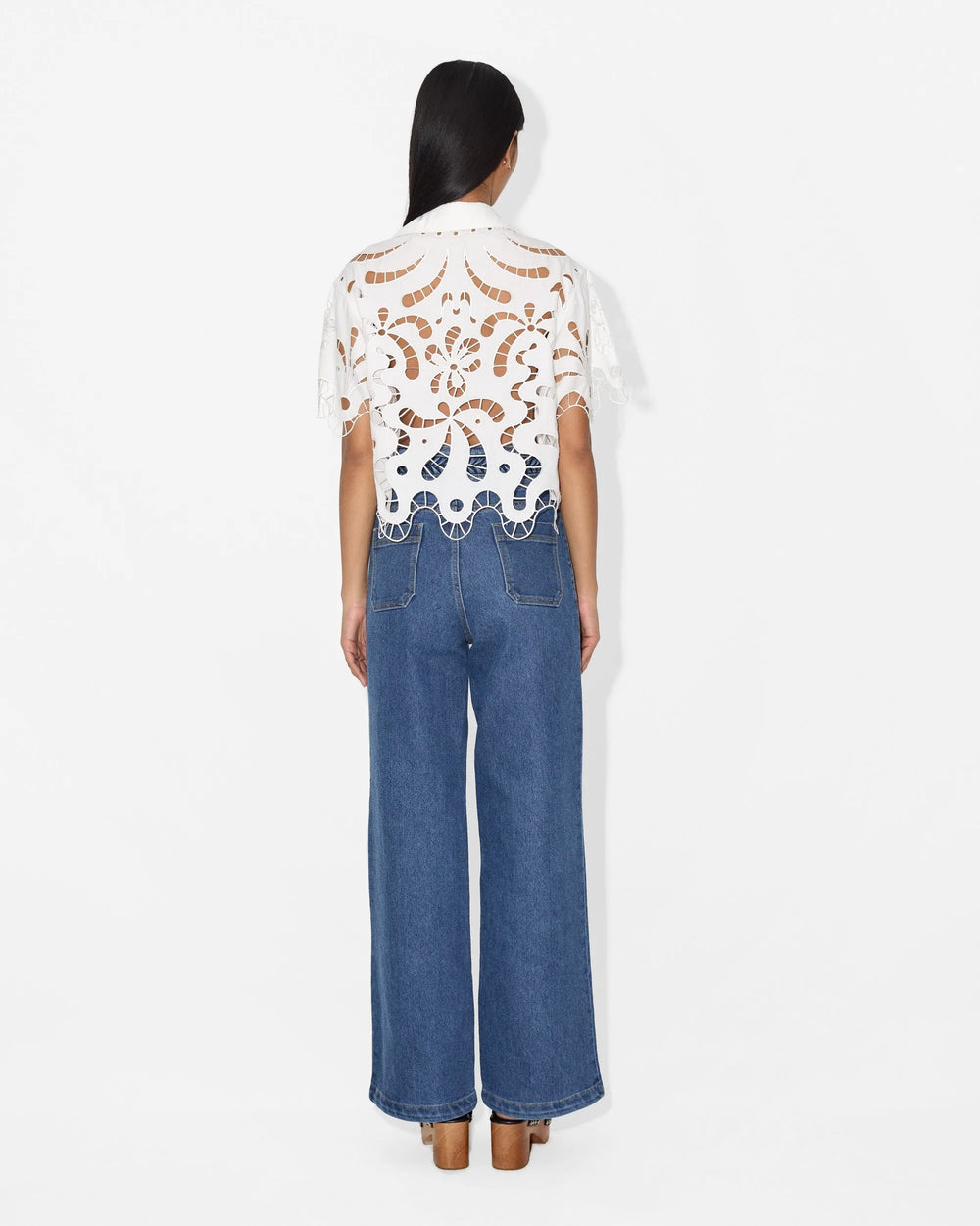 OFF WHITE